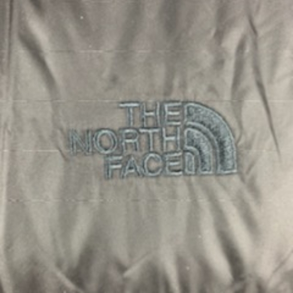 The North Face Metropolis Parka III - Women's - Picture 6 of 7